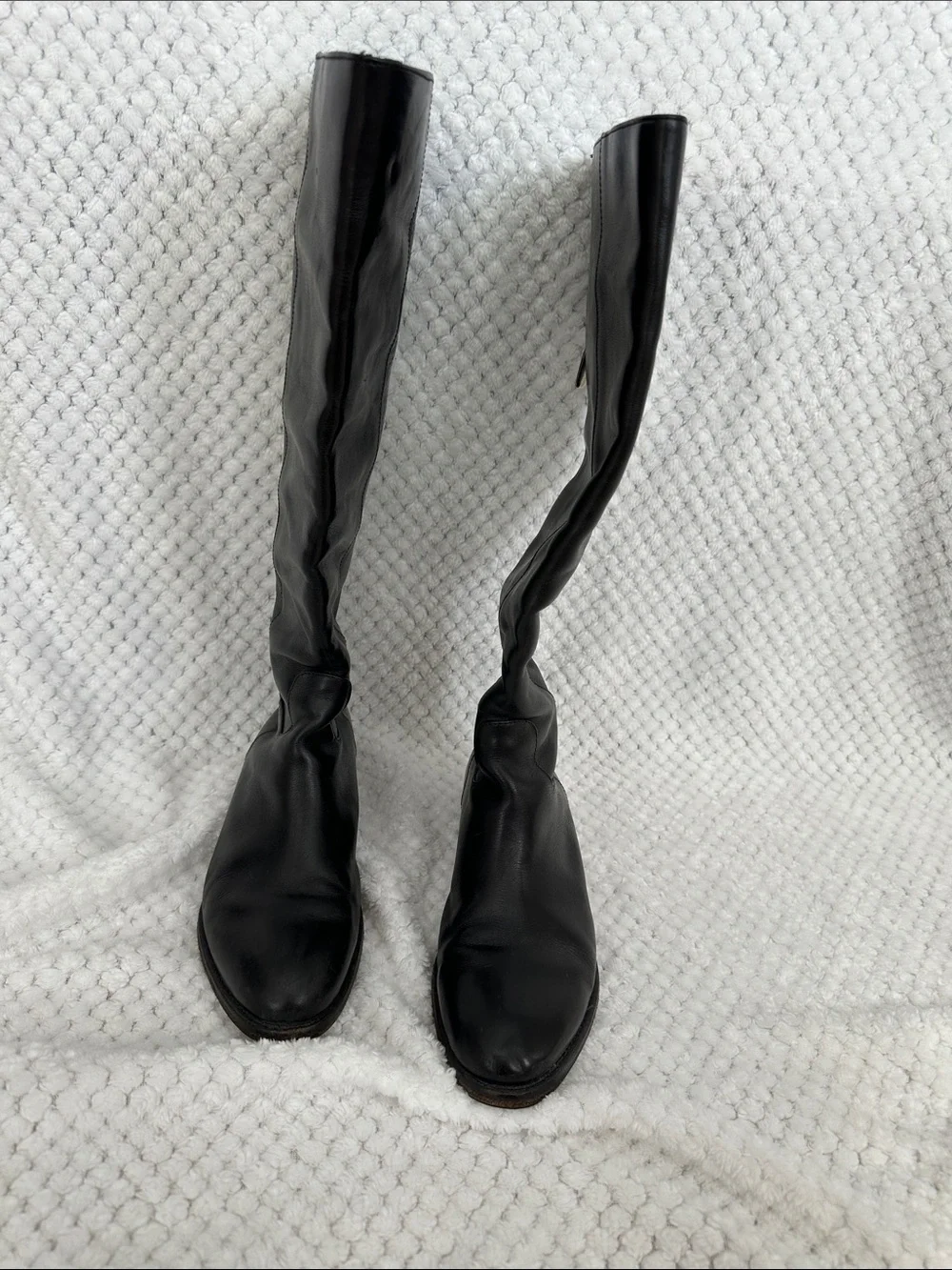 Over-the-Knee Black Women's Boots — Sleek Tall Shaft